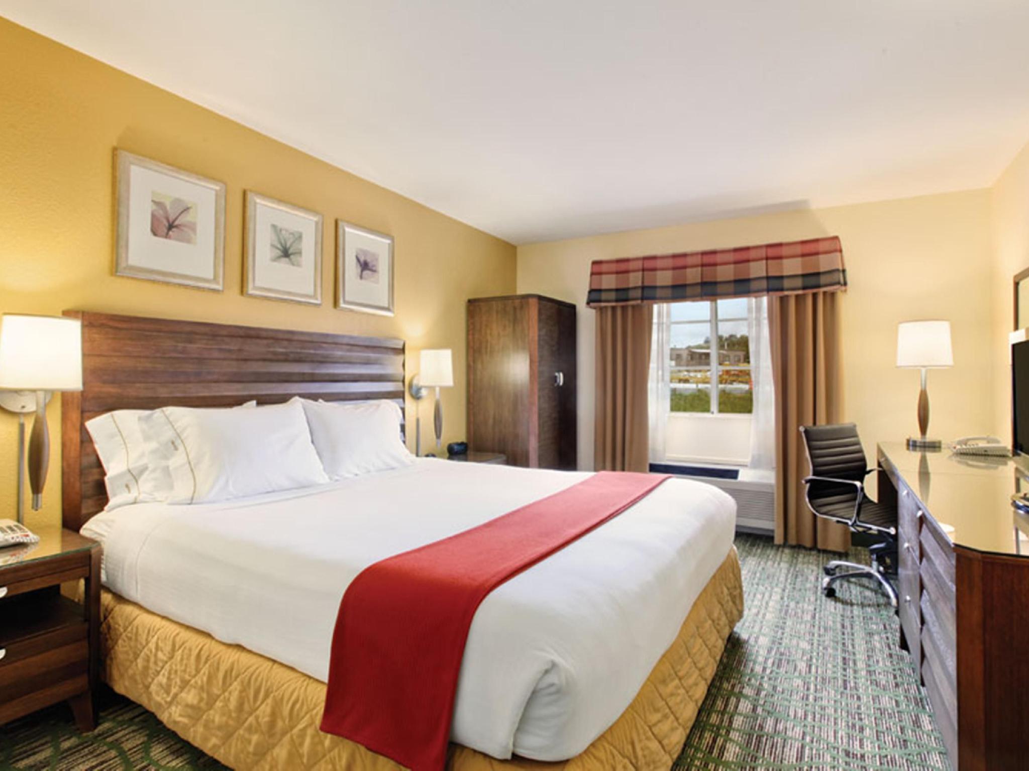 Holiday Inn Express Hotel & Suites San Diego-Escondido By Ihg Bagian luar foto