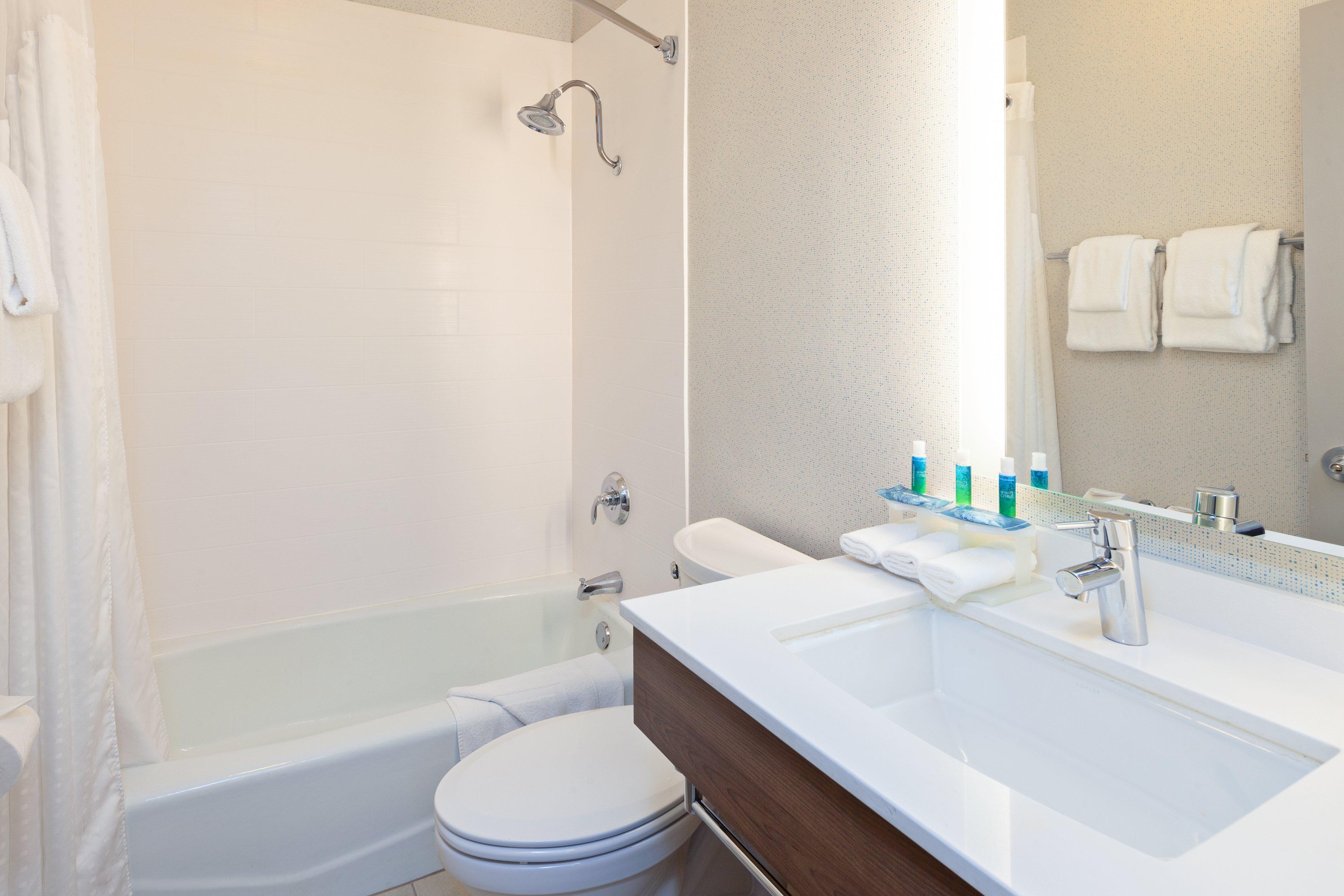 Holiday Inn Express Hotel & Suites San Diego-Escondido By Ihg Bagian luar foto