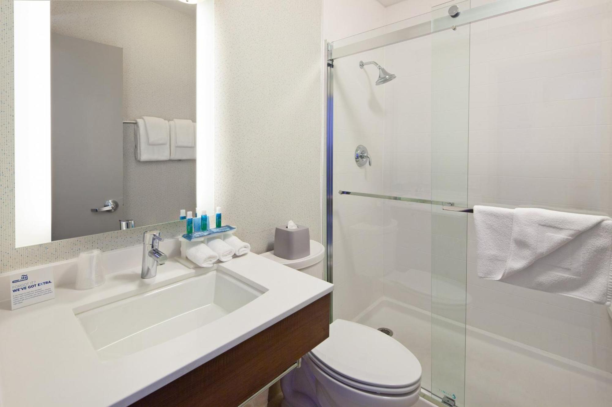 Holiday Inn Express Hotel & Suites San Diego-Escondido By Ihg Bagian luar foto